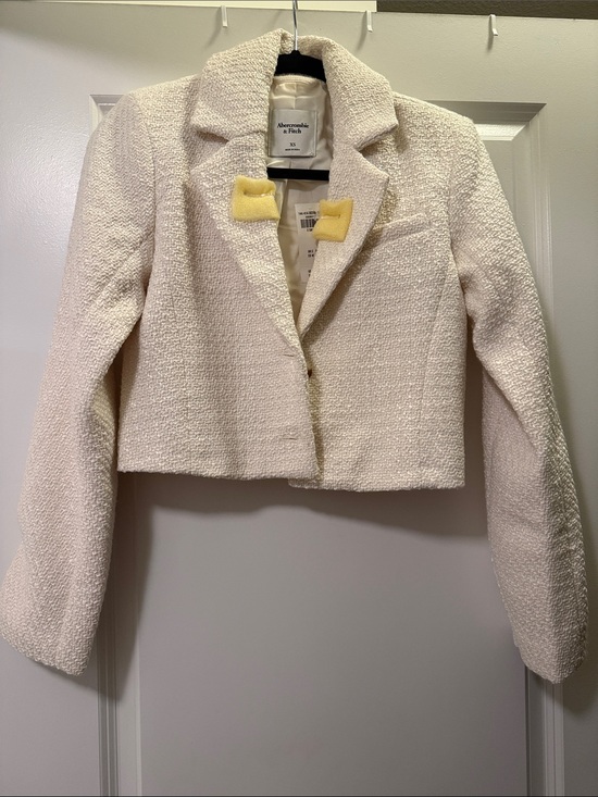 Abercrombie & Fitch Jackets & Blazers - Abercrombie & Fitch Cream Bouclé Cropped Blazer with Yellow Accent